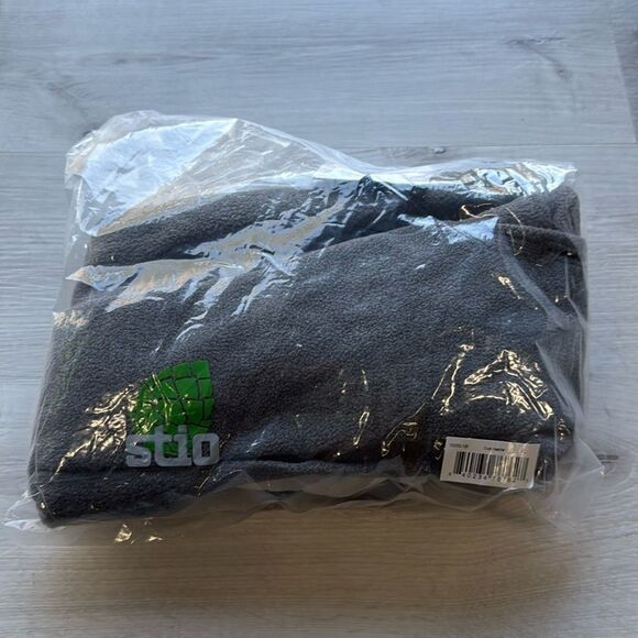 STIO Women's Turpin Fleece Funnel Neck size XL Heather Grey NWT in packaging - Picture 9 of 12